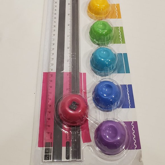 We R-Portable, slim Paper Trimmer-Magnetic Ruler/8 Blades Cutters-Perforated-new - Picture 3 of 3